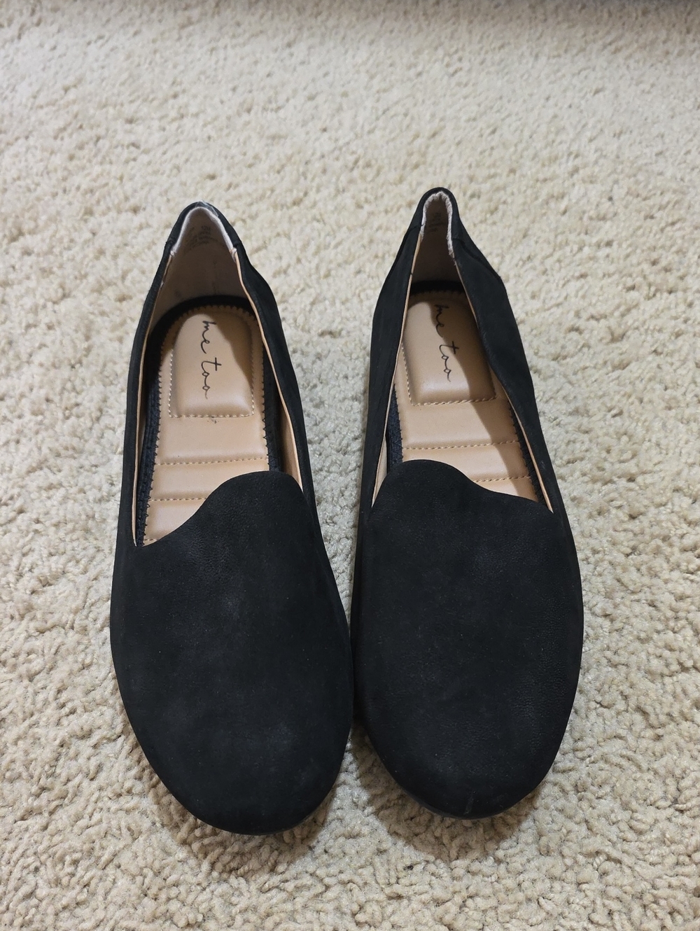 me too Black Leather Slip-On Loafers (NWOT)